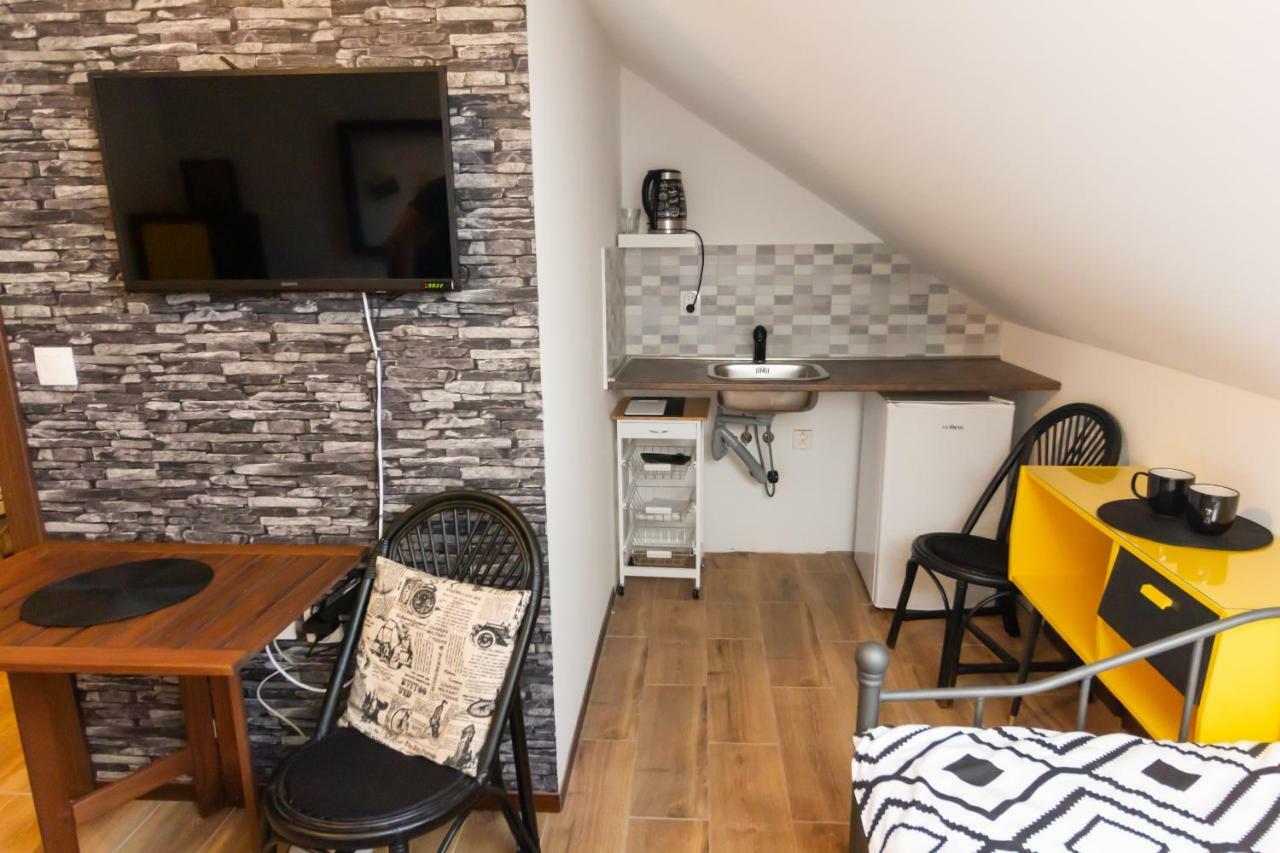 Arya Vila Piest'any Extérieur photo
