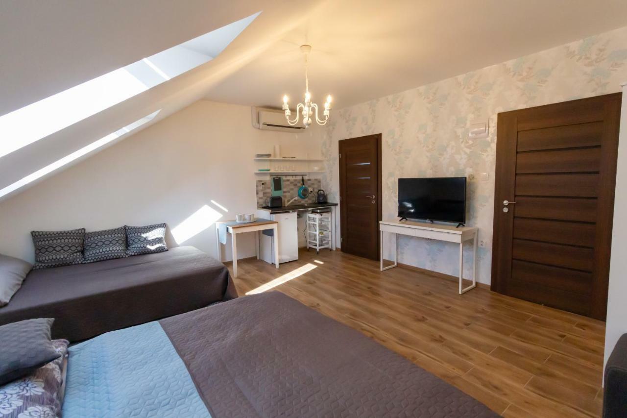 Arya Vila Piest'any Extérieur photo